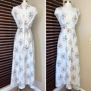 VOLUP 1970s 70s Vintage White Floral Bird Print Tie Waist  Sleeveless Maxi Dress